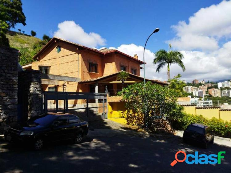 Vendo casa 385m2 5h/7b/5p Santa Fe Norte 6909