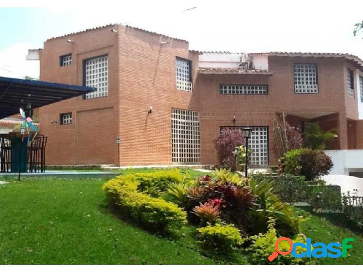 Vendo casa 400m2 3h/4b/4p Oritopo 8980