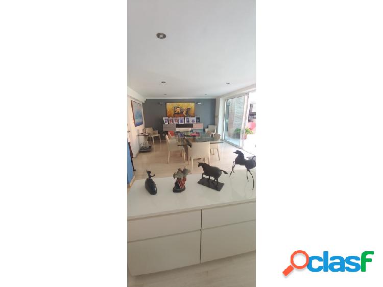 Vendo casa 470m2 4h+s/4b+s/3p Los Samanes 1246