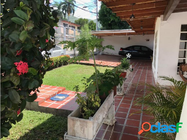 Vendo casa 500m2 5h/7b/5p El Limón 0478