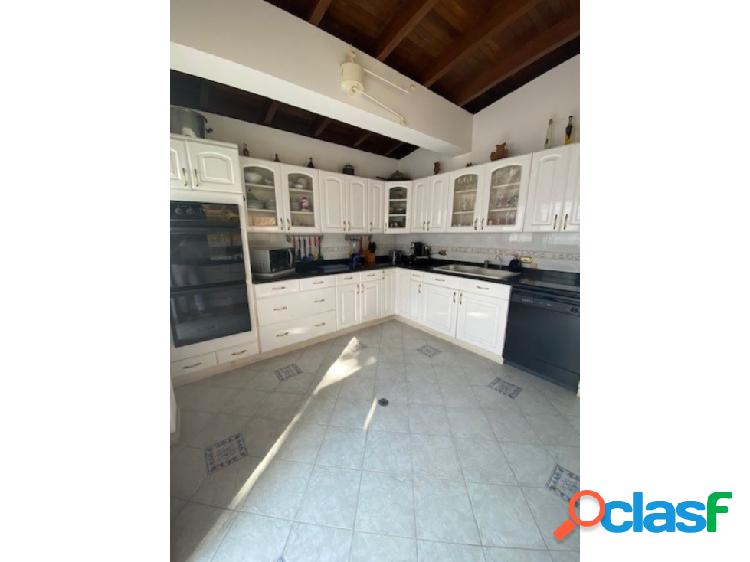 Vendo casa 580m2 Lomas del Mirador 5021