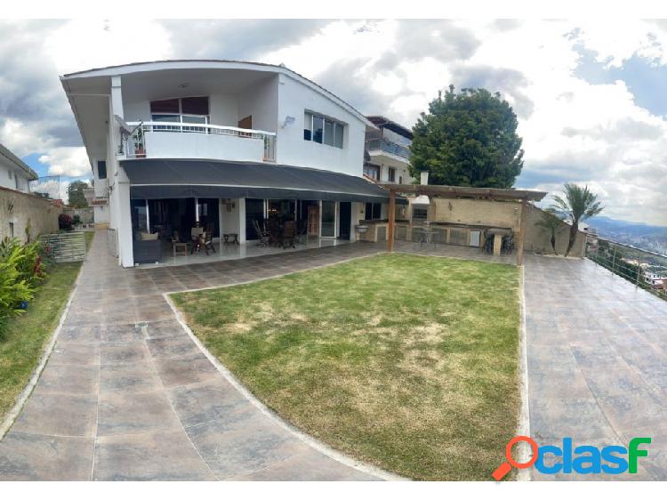 Vendo casa 800m2 5h+s/4.5b+s/4p Colinas de Santa Mónica