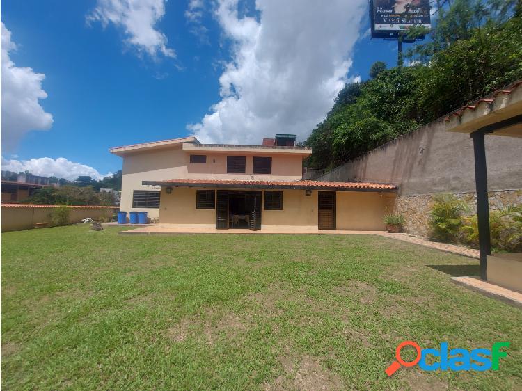 Vendo casa 950m2 4h+s/4.5b+s/4p Terrazas del Club Hipico