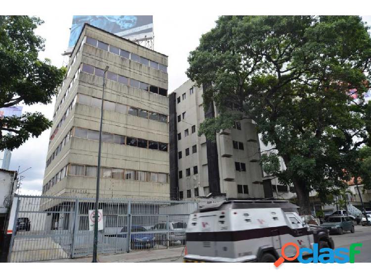 Vendo edificio 933m2 Sabana Grande 3396