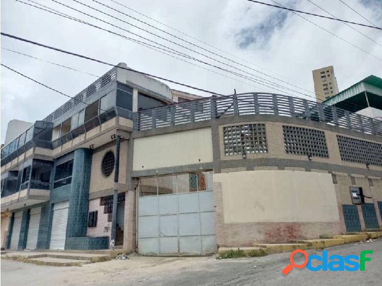 Vendo edificio comercial 1200m2 Caribe 2412