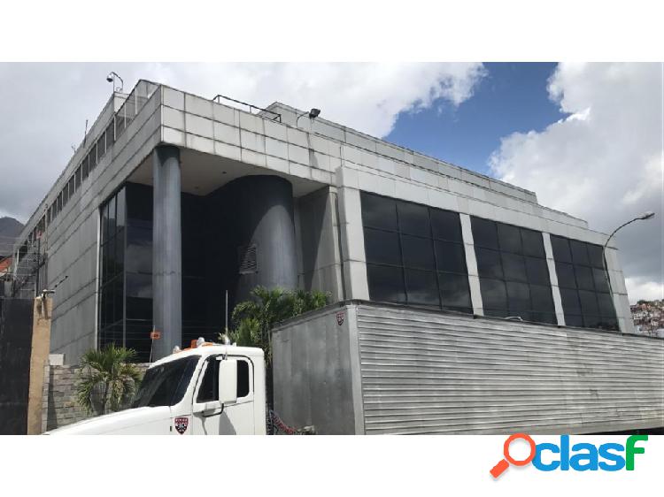 Vendo edificio y empresa 9000m2 La Urbina 1677