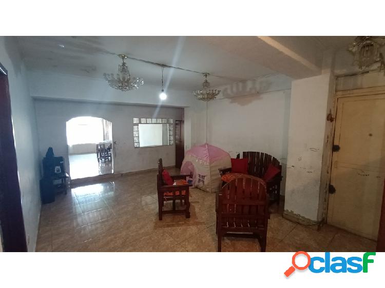 Venta Apartamento en San Martín Piso Bajo