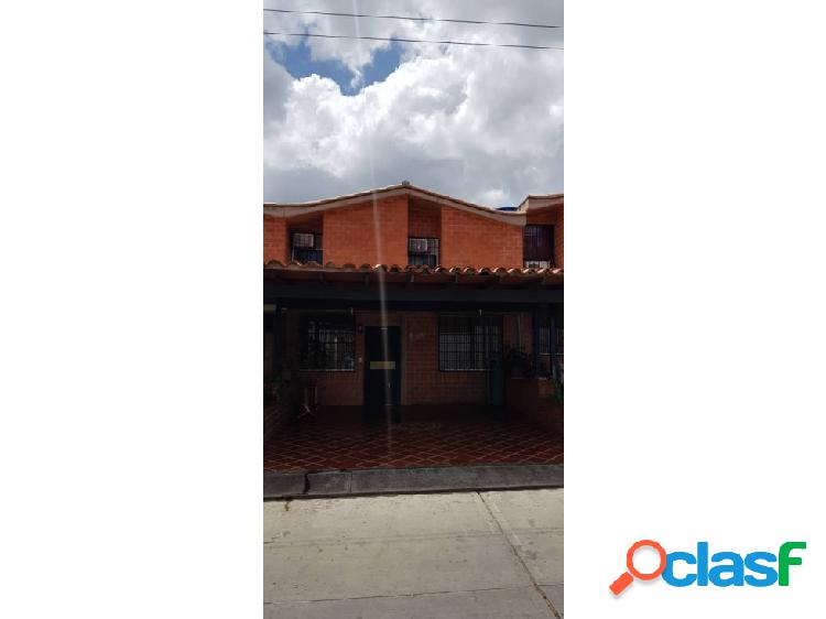 Venta Casa 138m2/4h/3b/2PE Nueva Casarapa Guarenas Miranda