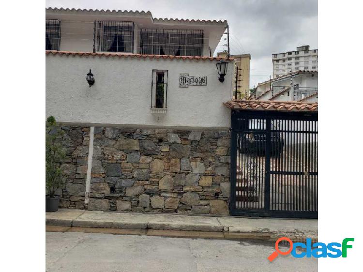 Venta Casa 281m2 5h/4b/4p colinas de Santa Monica