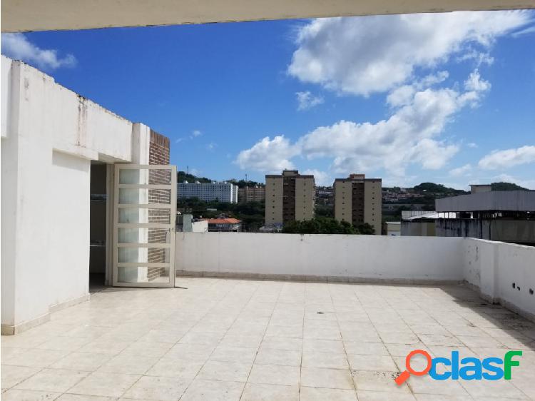 Venta Edificio Empresarial 718m2 en Charallave