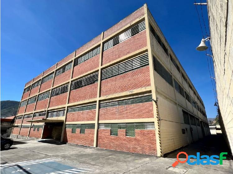 Venta Galpon Edificio Industrial 8.250m2 La Yaguara