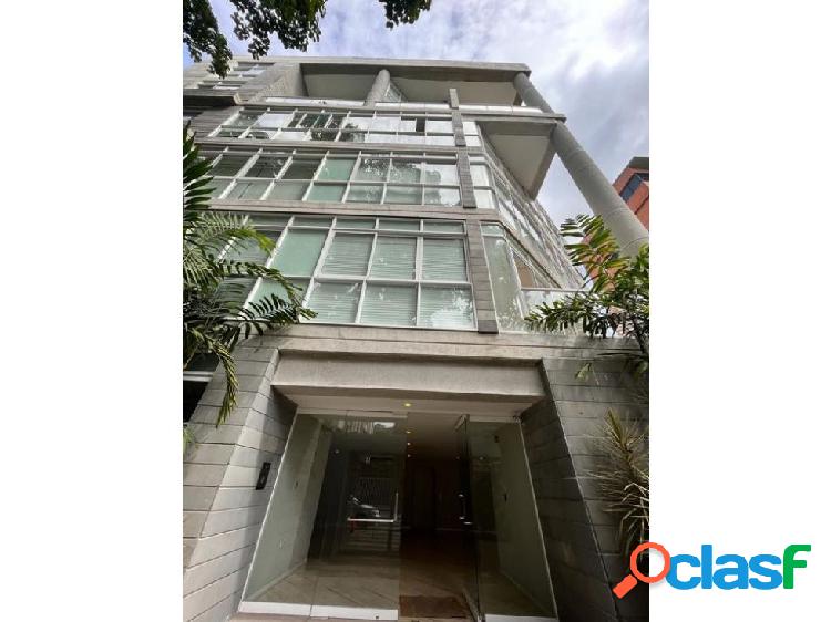 Venta PH Los Naranjos de Las Mercedes / 4H / 4.5 B /4 P