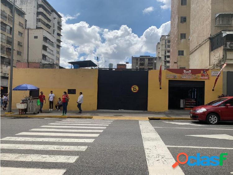 Venta ó alquiler terreno y local comercial en Av. Panteón