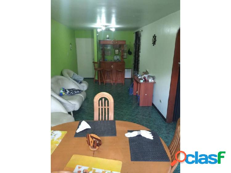 Venta apartamento 72m2/3h/2b/1PE Guatire Castillejo Miranda