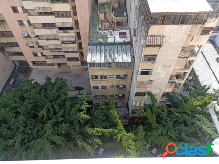 Venta apartamento en la Candelaria CC Candoral