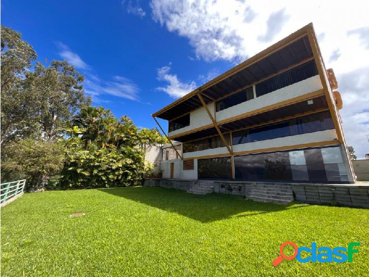 Venta casa Los Naranjos con vista en calle cerrada