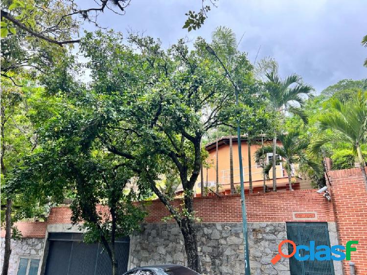 Venta casa en Chuao 5H/ 5B/3P