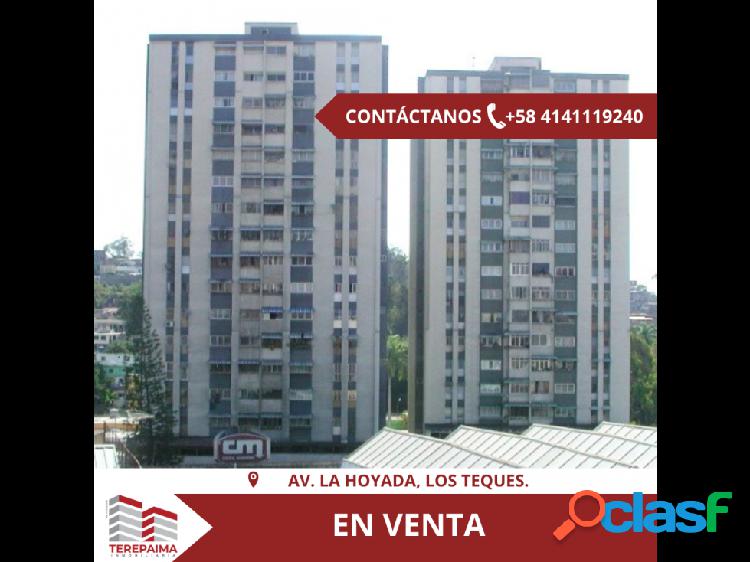 Venta de Apartamento en Av. La Hoyada. Los Teques