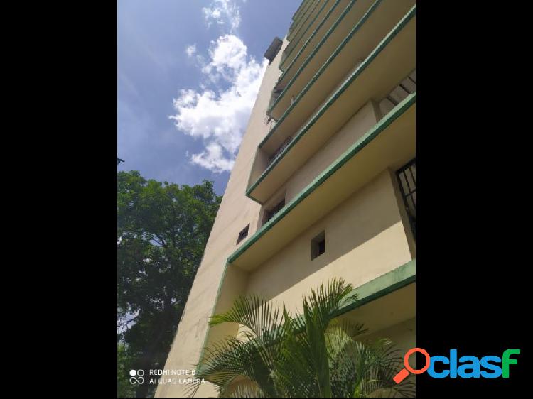 Venta de Apartamento en la avenida Andrés Bello /#MRC