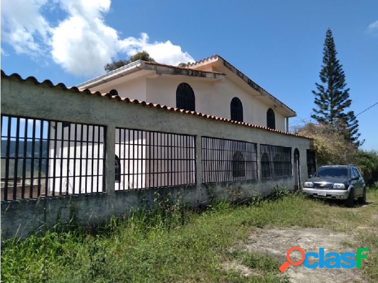 Venta de Casa en EL Junquito, Km 16 /#JT