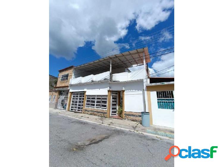 Venta de Casa en la Morita I Maracay. urb Villas Antillanas