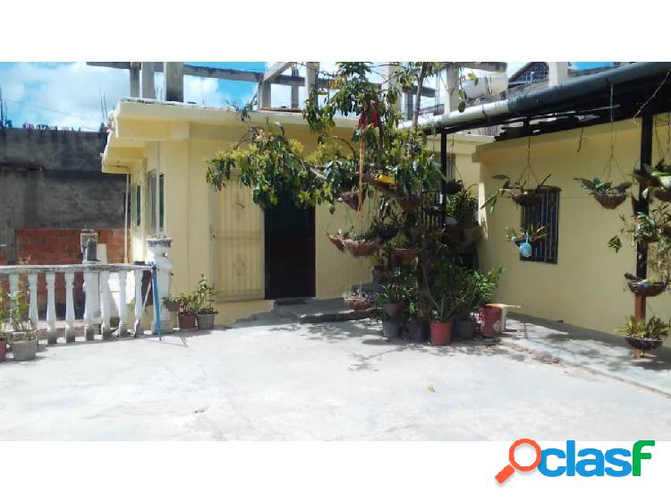 Venta de Casa y Terreno en San Pedro de los Altos Los Teques