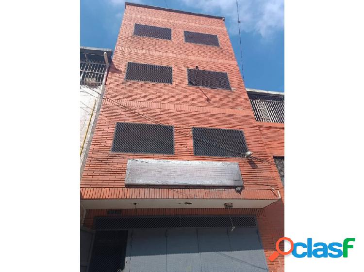 Venta de Edificio Comercial a pie de calle En Catia