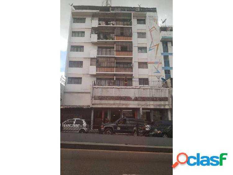 Venta de Edificio Comercial en Catia avenida Sucre 6000mtrs2