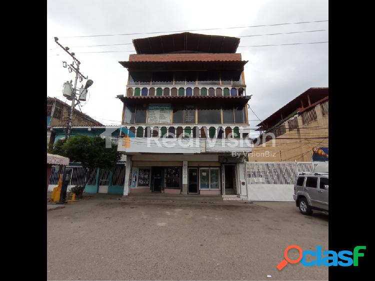 Venta de Edificio con Local Comercial