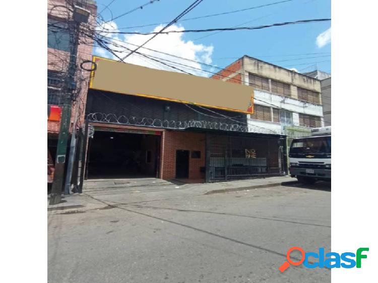 Venta de Galpón en zona comercial de Catia /#JT