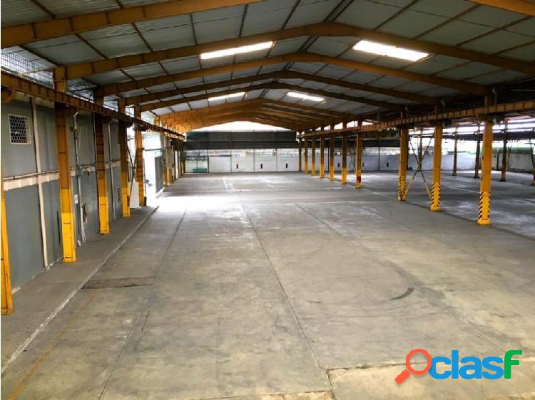 Venta de Galpón industrial con oficinas Guatire