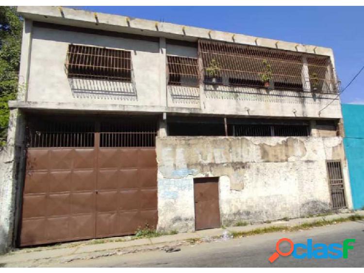 Venta de Local amplio con Apartamento Turmero Edo Aragua