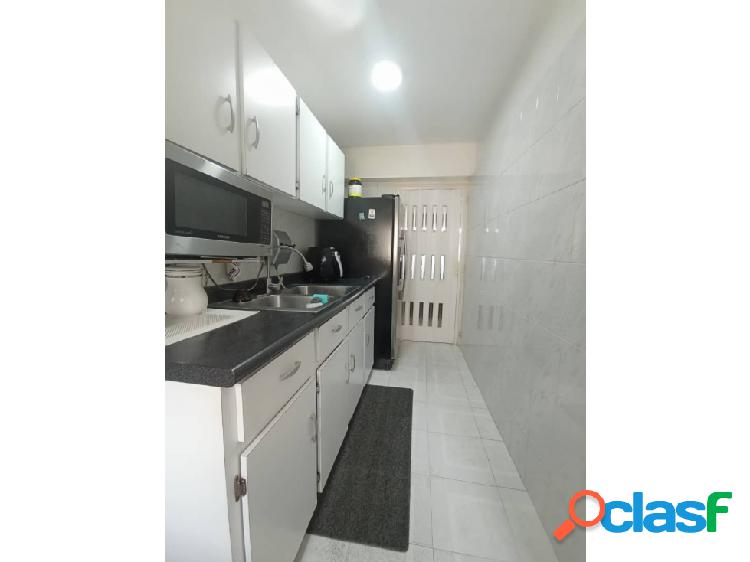 Venta de apartamento 110m2/3h/3b/1PE La Urbina Caracas