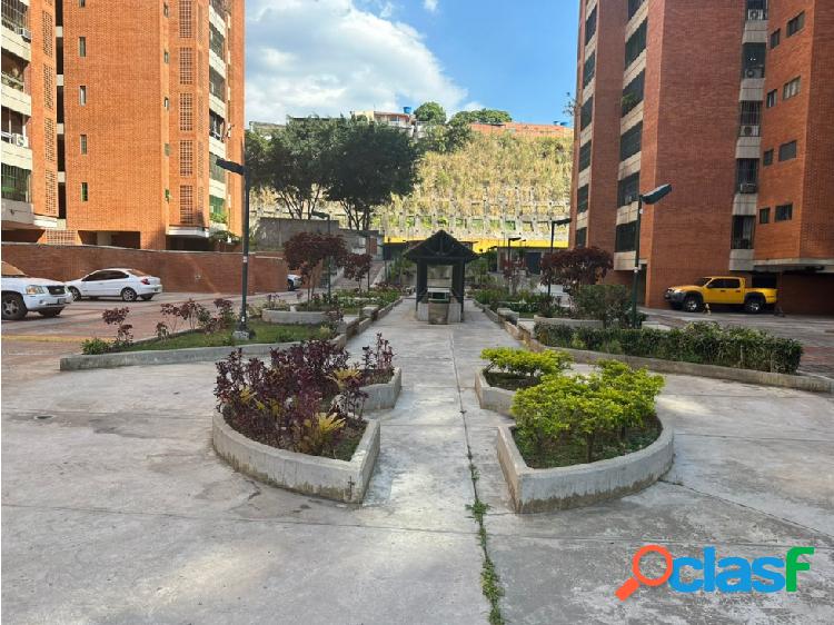 Venta de apartamento 120m2/3h/3b/2PE Prados del Este Caracas