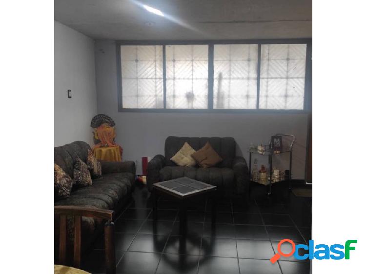 Venta de apartamento Caricuao (Ruiz Pineda) 3H/1B/1P