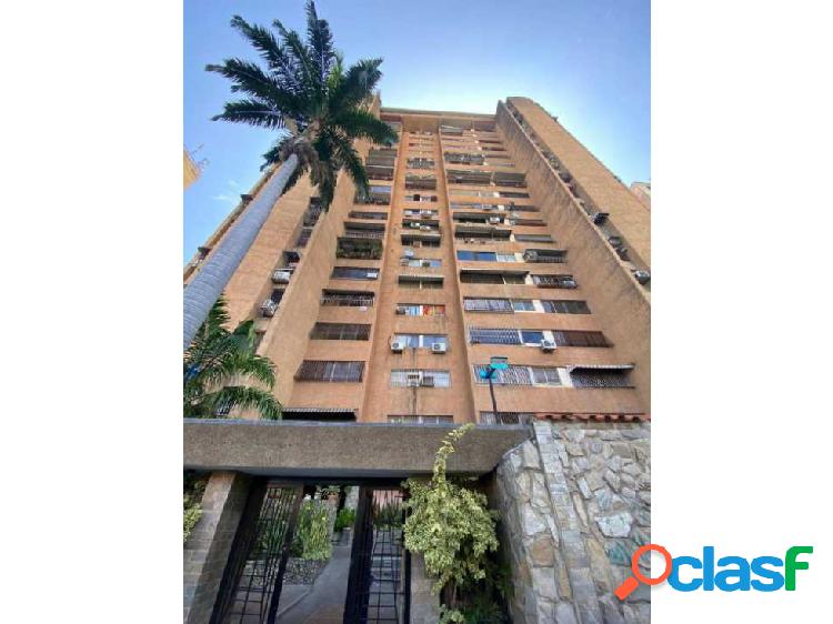 Venta de apartamento Res. Maragua Urb. El Centro. LL