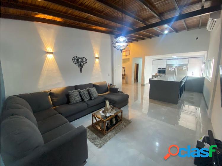 Venta de casa en Macaracuay 5H/5B/3P