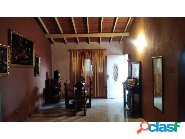 Venta de casa en Urb. Santa Barbara - Guacara 6935389