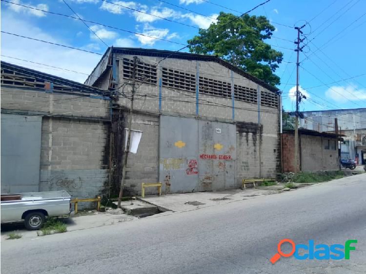 Venta de dos galpones Urb. Turumo km 7