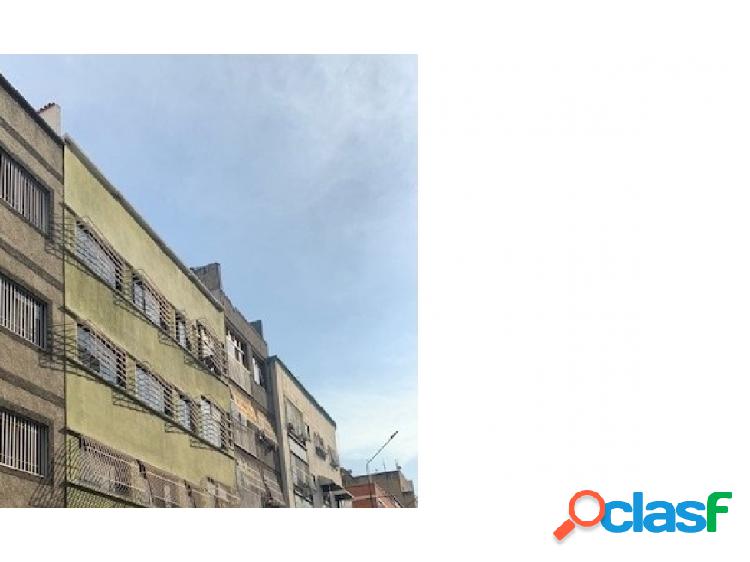 Venta de edificio comercial en Chacao