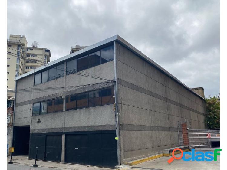 Venta edificio Industrial Los dos Caminos. 1860 m2. 3