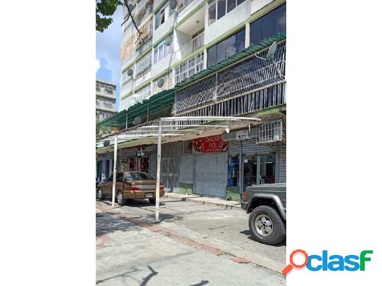 Venta o Alquiler de Local Comercial Av. Victoria