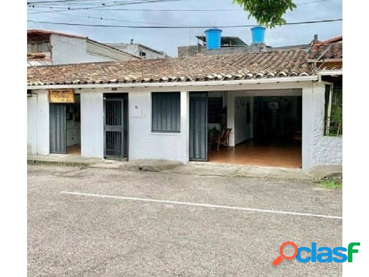 vende casa comercial,situada en San Cristobal