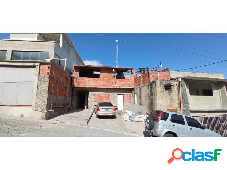 venta de casa oripoto urb. colinas de caricar obra gris