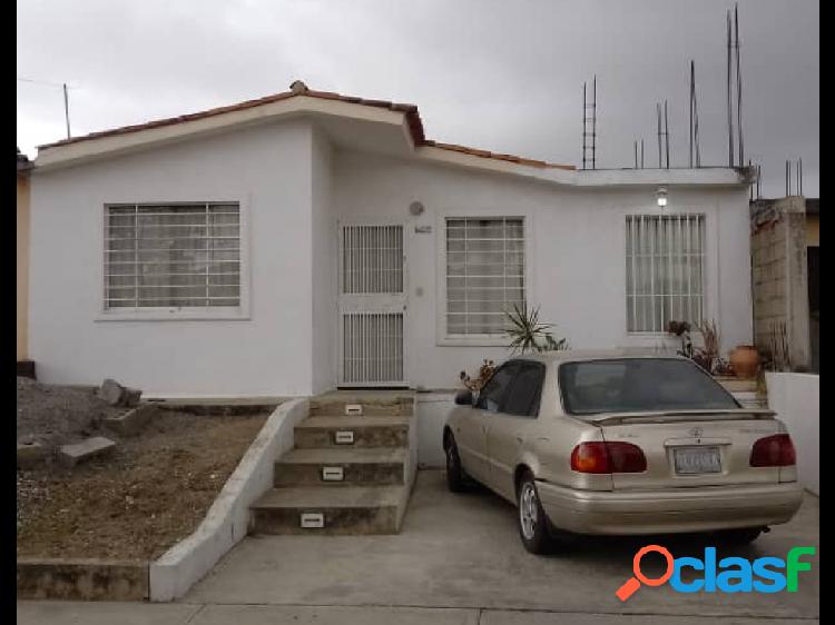 CASA EN VENTA URBANIZACION HACIENDA YUCATAN ZONA NORTE DE