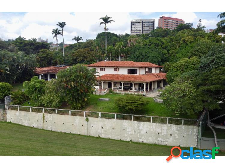 Mansion en Valle Arriba con vista al campo del golf