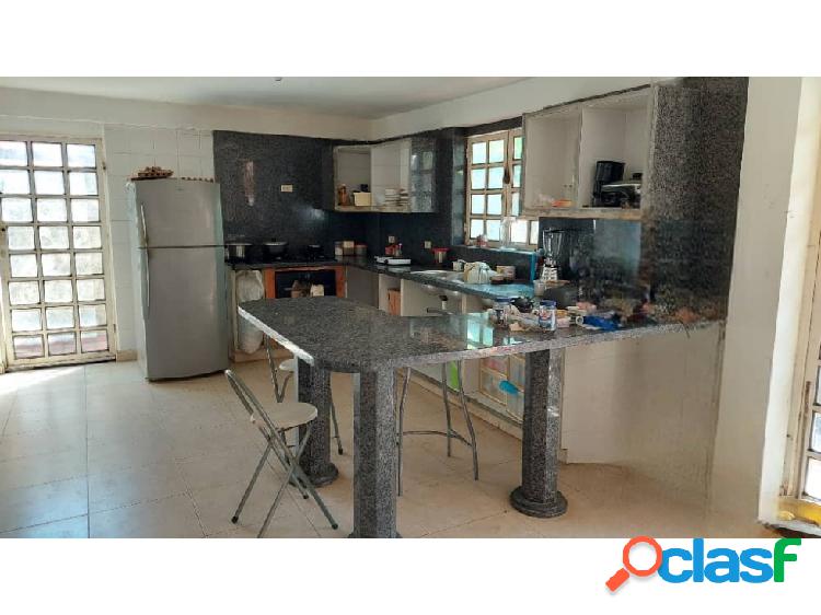 SE VENDE CASA EN LA URB. LAGUNA PARAISO VE13-008ZI-LFAJ