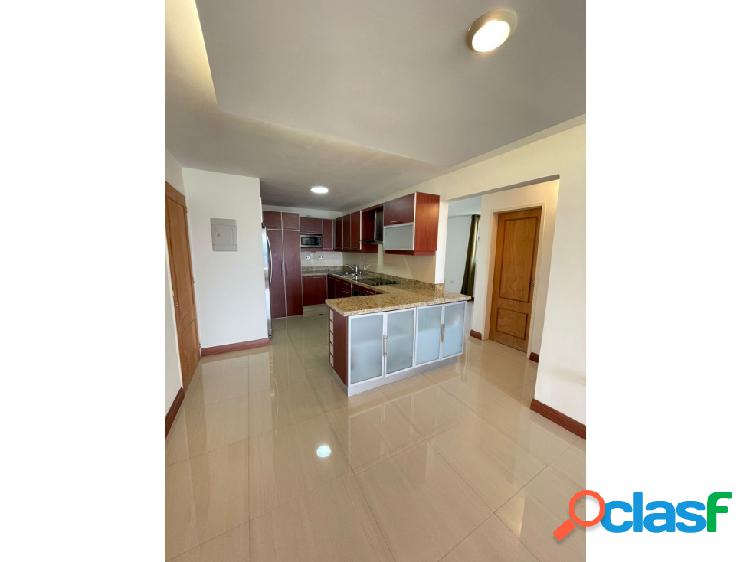 Se alquila apartamento 75m2 Colinas de la Tahona 0655