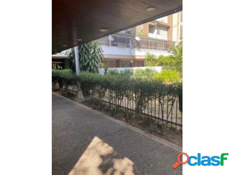 Venta de cómodo apartamento en San Bernardino, 185M2.