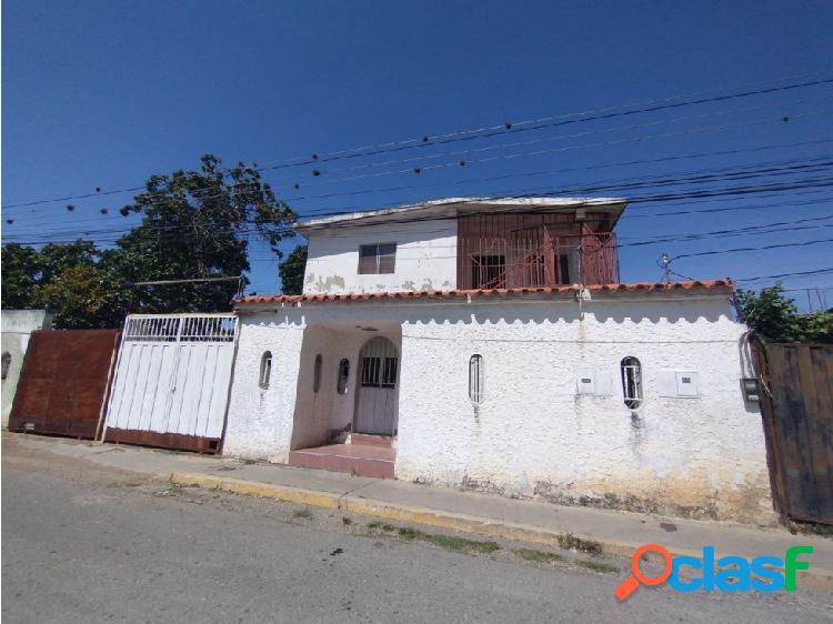 CASA EN VENTA EN PUEBLO NUEVO